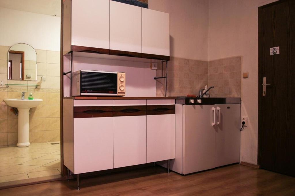 Apartments By The Sea Makarska - 15200 Buitenkant foto